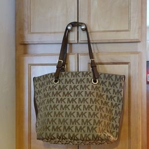 Michael Kors bag